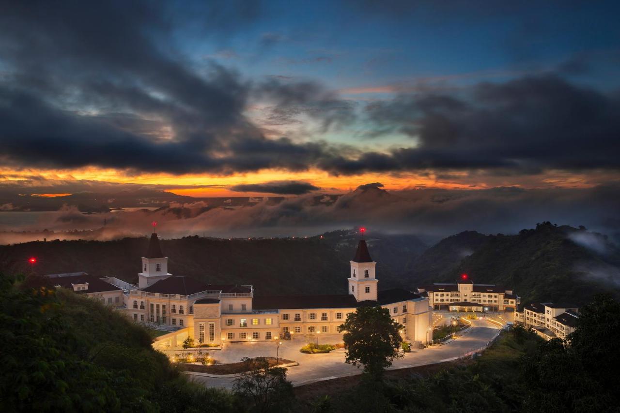 Twin Lakes Hotel Лорел Экстерьер фото
