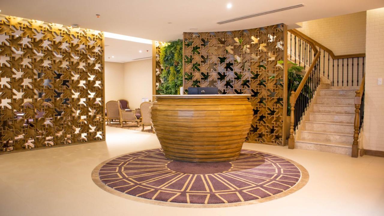 Twin Lakes Hotel Лорел Экстерьер фото